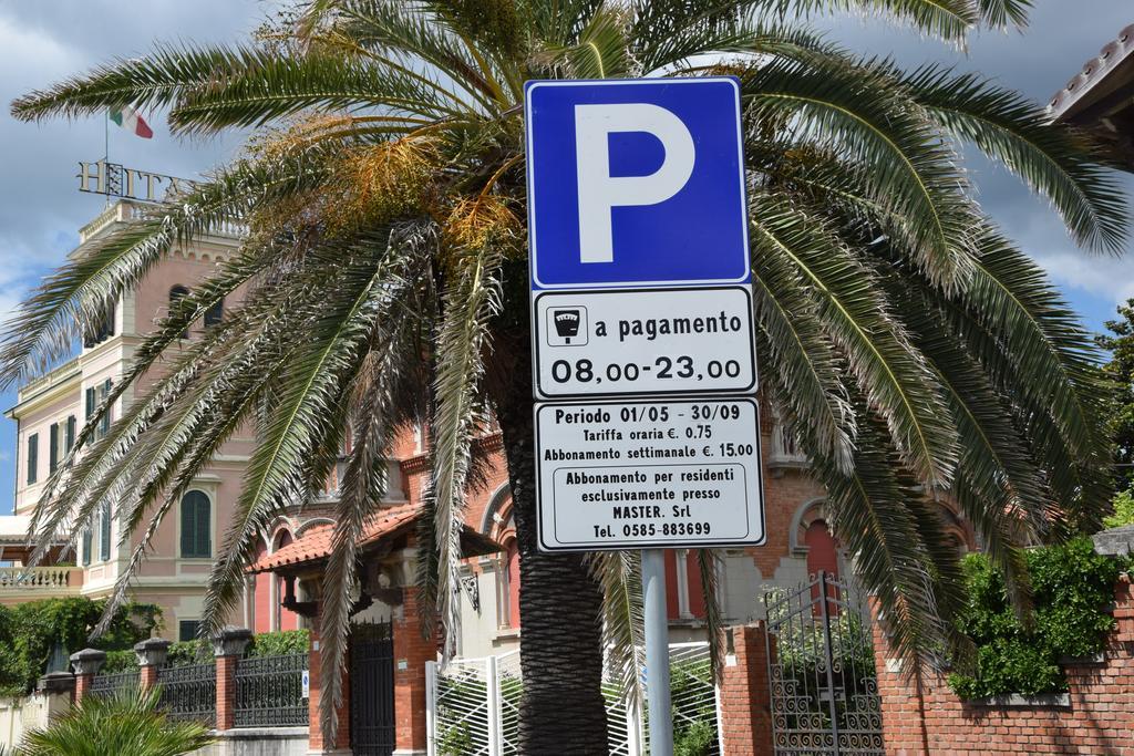 Hotel Italia Marina di Massa Esterno foto