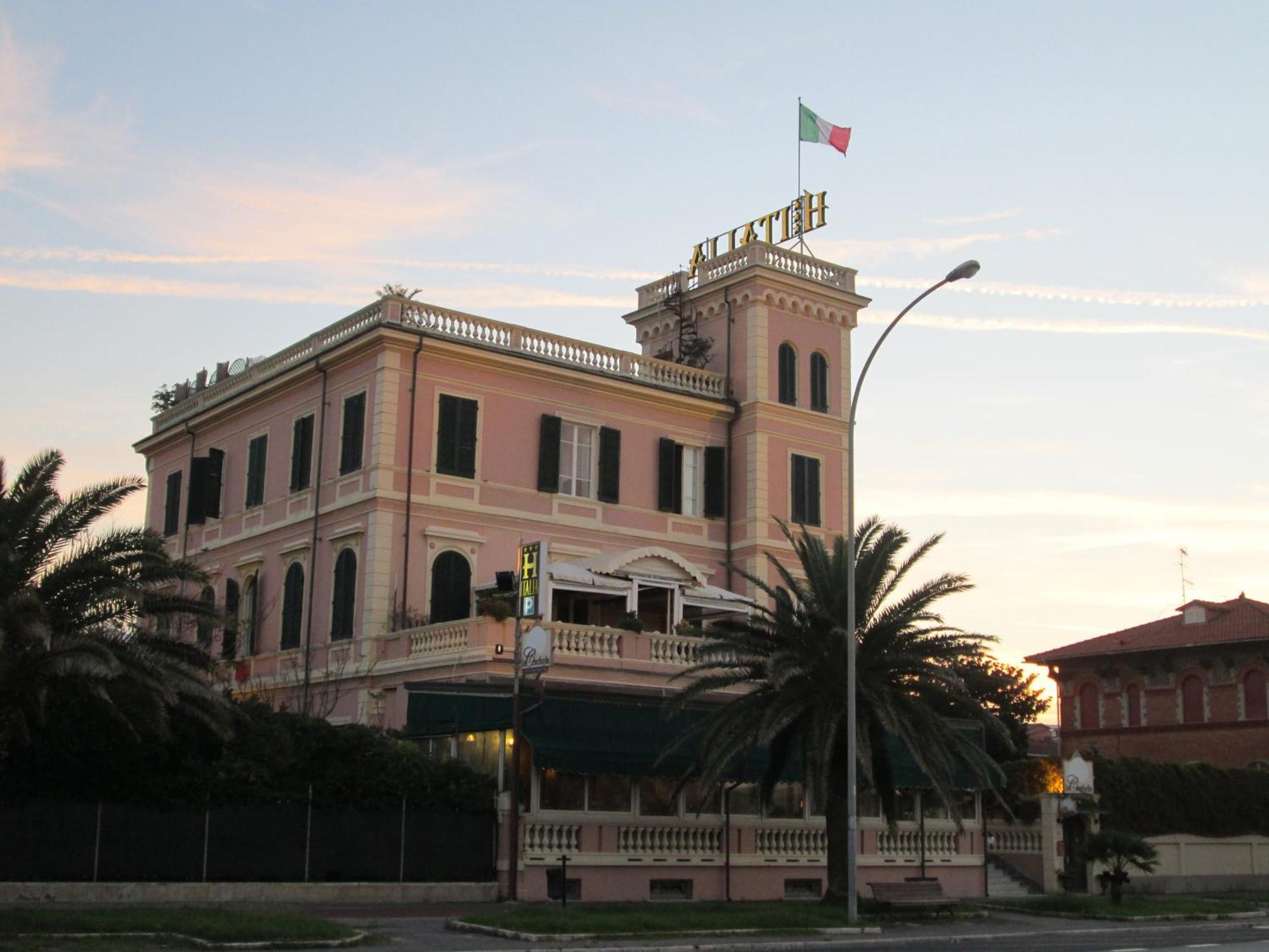 Hotel Italia Marina di Massa Esterno foto