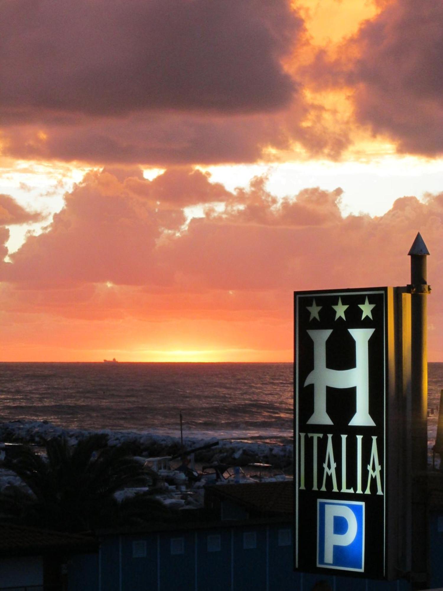 Hotel Italia Marina di Massa Esterno foto