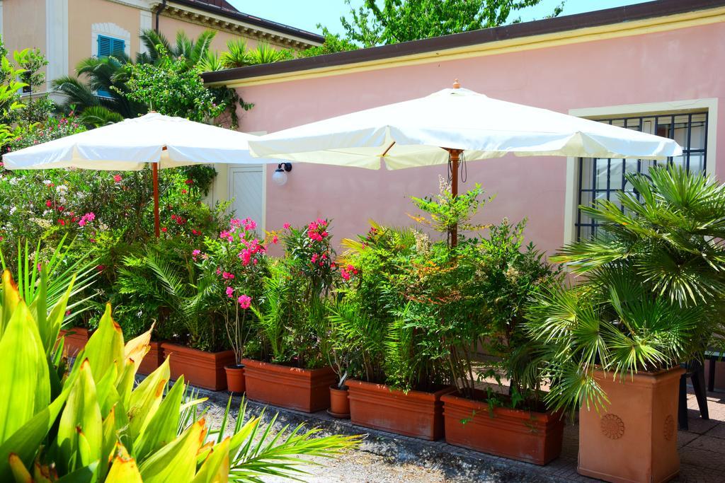Hotel Italia Marina di Massa Esterno foto