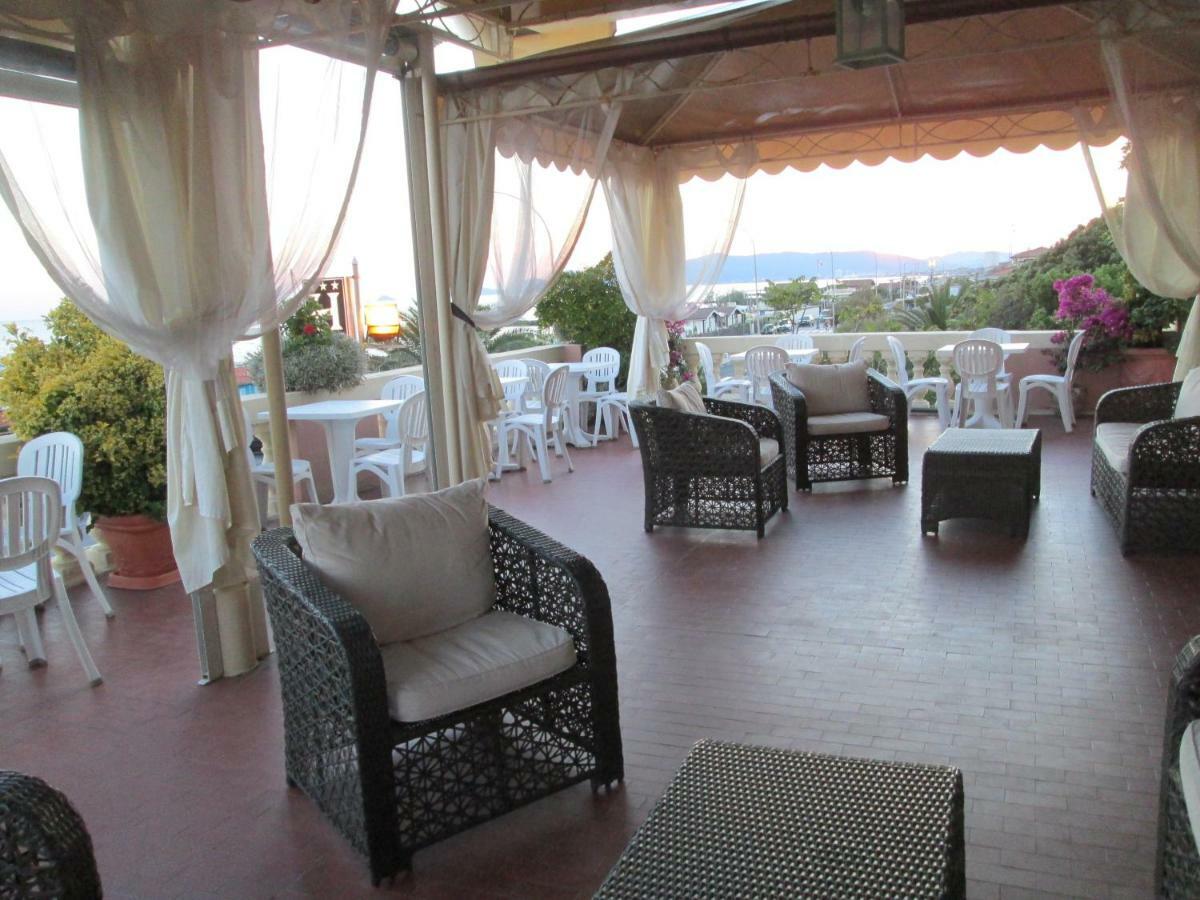 Hotel Italia Marina di Massa Esterno foto